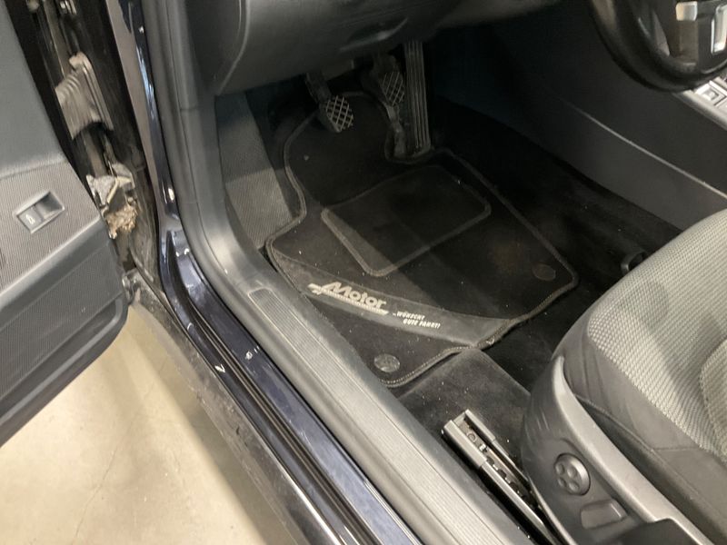 Volkswagen Passat 2.0 TDI Comfortline BlueMotion Tech 2012 – снимка 40