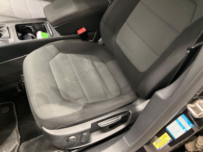 Volkswagen Passat 2.0 TDI Comfortline BlueMotion Tech 2012 – снимка 39
