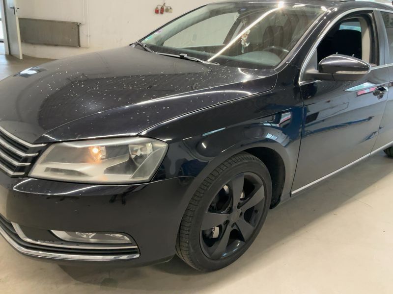 Volkswagen Passat 2.0 TDI Comfortline BlueMotion Tech 2012 – снимка 2