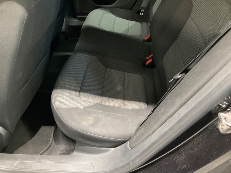 Volkswagen Passat 2.0 TDI Comfortline BlueMotion Tech 2012 – снимка 38
