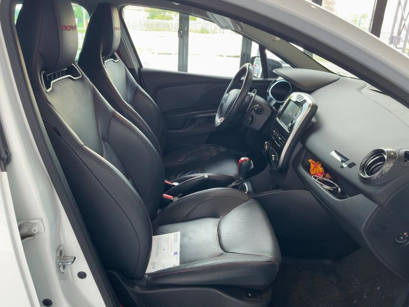Renault Clio 1.6 TCe Renault Sport Trophy 2015 – снимка 16