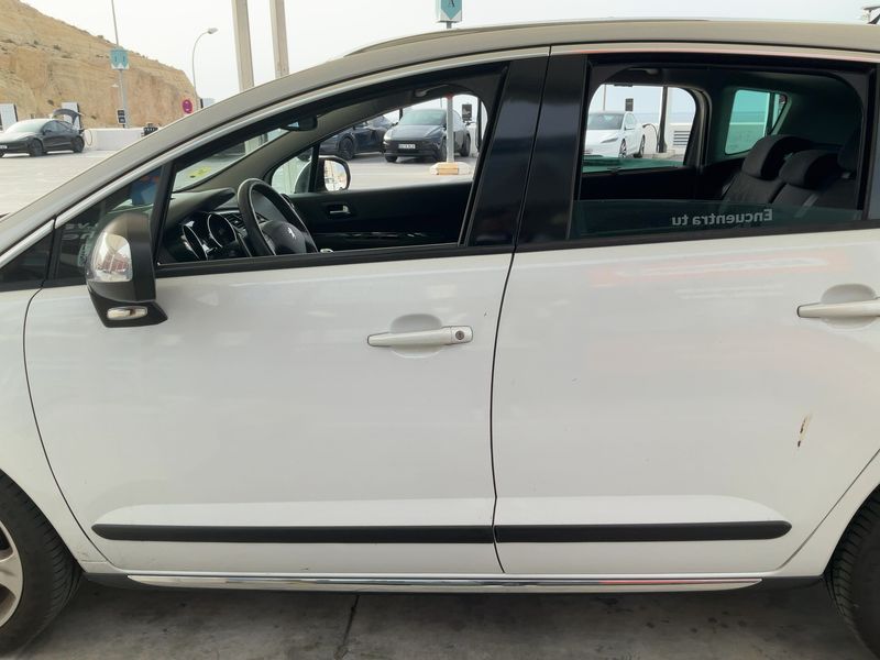 Peugeot 3008 1.6 HDi Allure 2012 – снимка 4