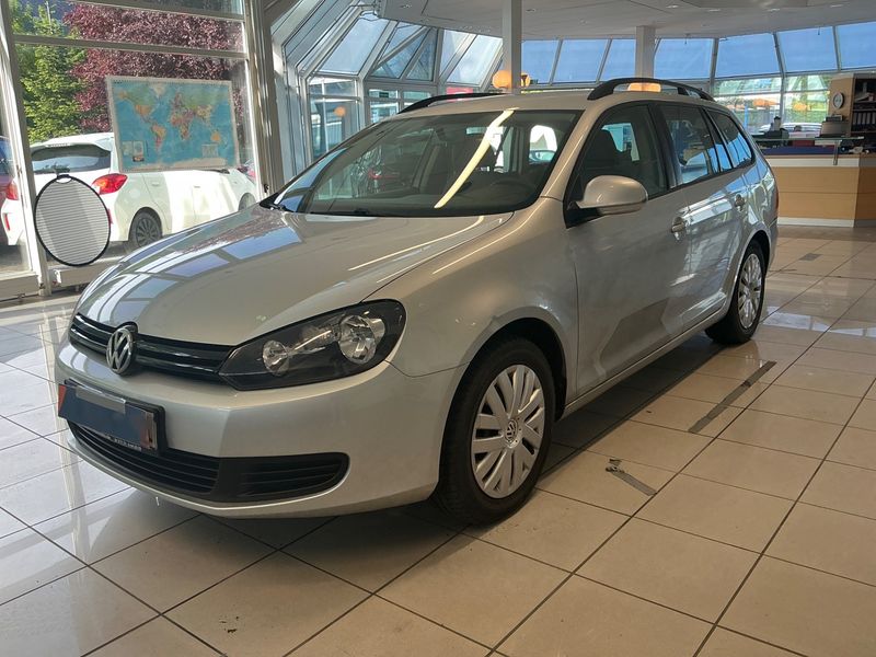 Volkswagen Golf VI 1.6 TDI Trendline 2011