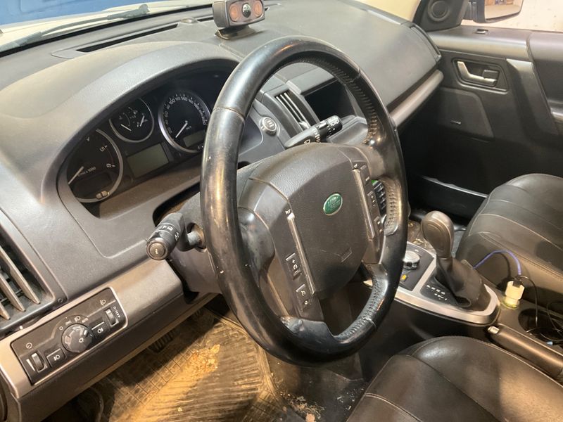 Land Rover Freelander 2.2 Td4 S 2011 – снимка 40