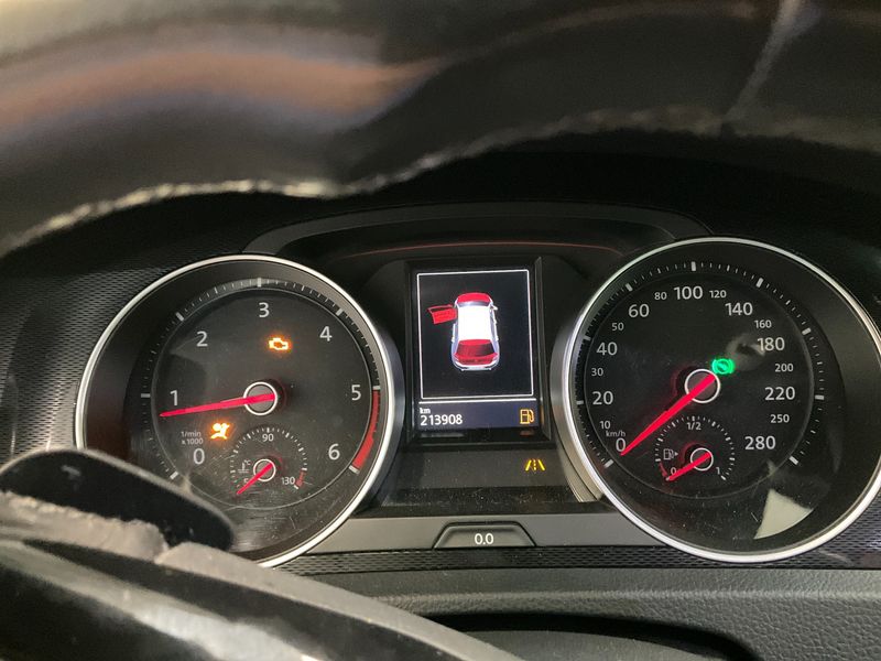 Volkswagen Golf VII 2.0 TDI GTD BlueMotion Tech 2015 – снимка 18