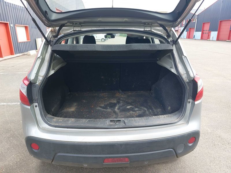 Nissan Qashqai 2.0 Acenta 2012 – снимка 9