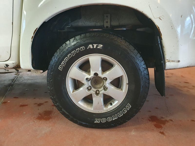 Isuzu D-MAX 2.5 Twin Turbodiesel Double Cab Basis 4WD 2016 – снимка 5