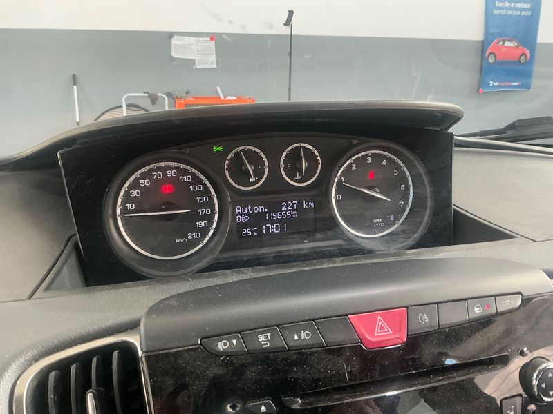 Lancia Ypsilon 1.2 Gold 2013 – снимка 18