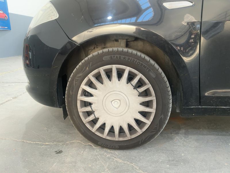 Lancia Ypsilon 1.2 Gold 2013 – снимка 3