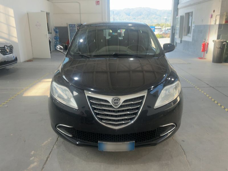 Lancia Ypsilon 1.2 Gold 2013 – снимка 14