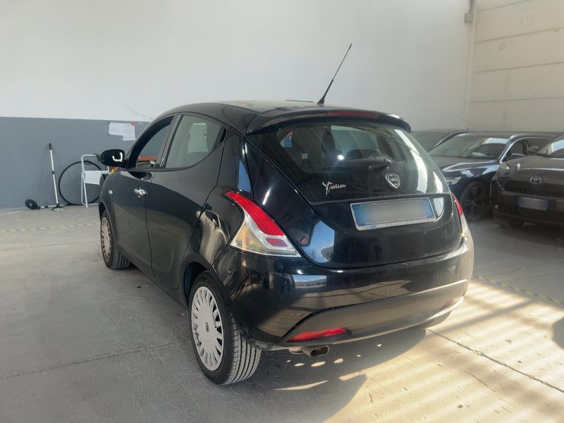 Lancia Ypsilon 1.2 Gold 2013 – снимка 6