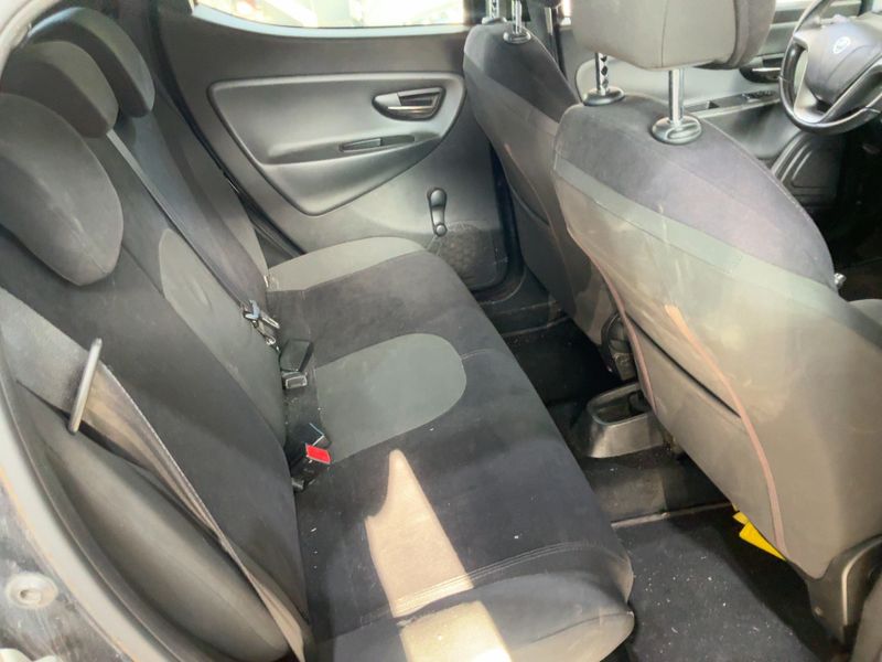 Lancia Ypsilon 1.2 Gold 2013 – снимка 19