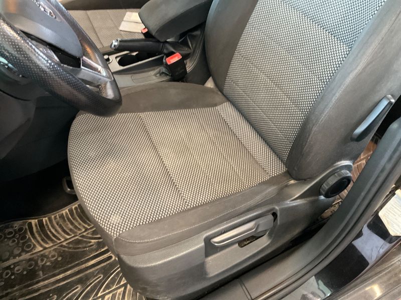 Skoda Octavia 2.0 TDI Ambition 2014 – снимка 39