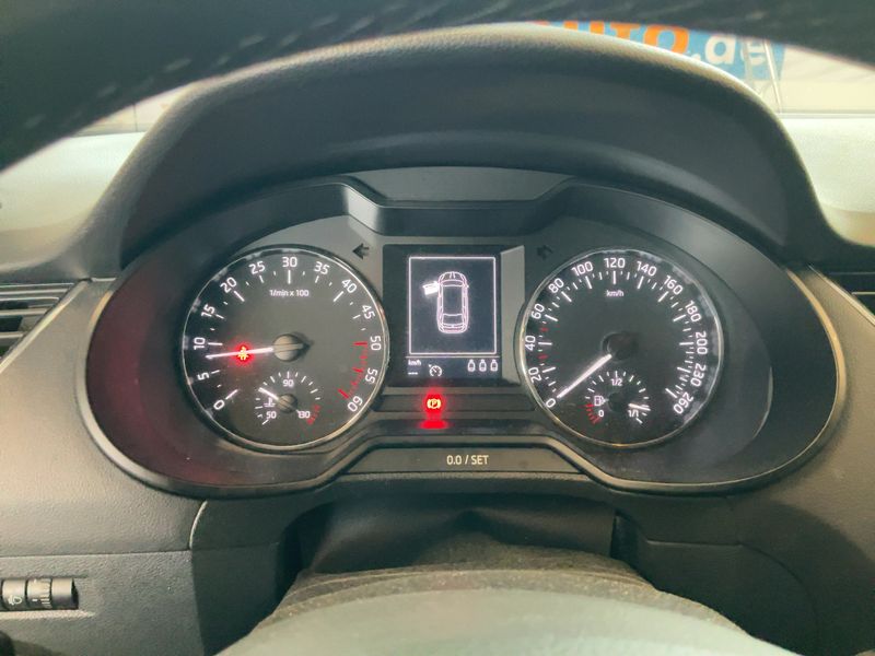 Skoda Octavia 2.0 TDI Ambition 2014 – снимка 19