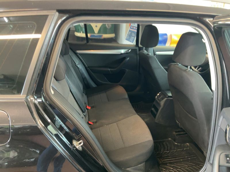 Skoda Octavia 2.0 TDI Ambition 2014 – снимка 20