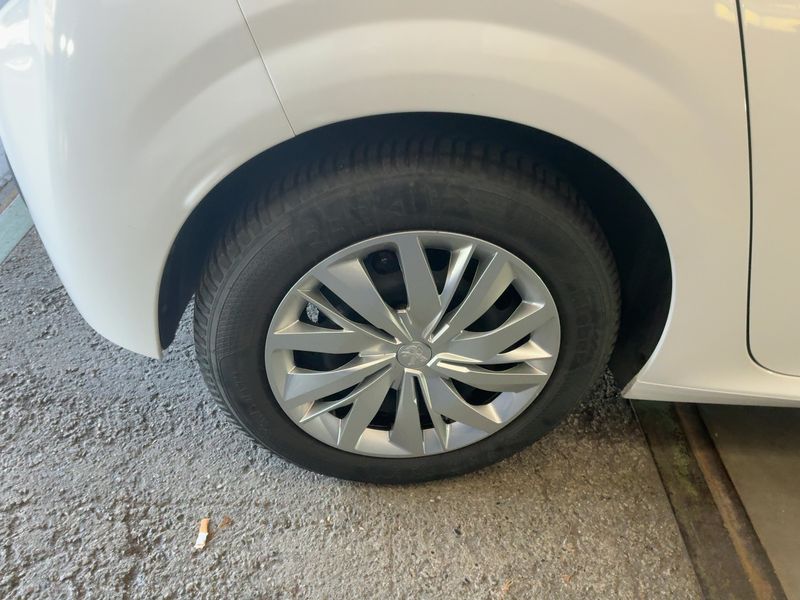 Peugeot 208 1.5 Blue-HDi Like 2022 – снимка 9