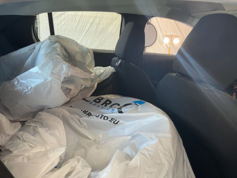 Peugeot 208 1.5 Blue-HDi Like 2022 – снимка 20