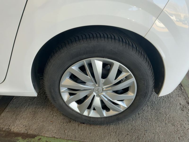 Peugeot 208 1.5 Blue-HDi Like 2022 – снимка 5