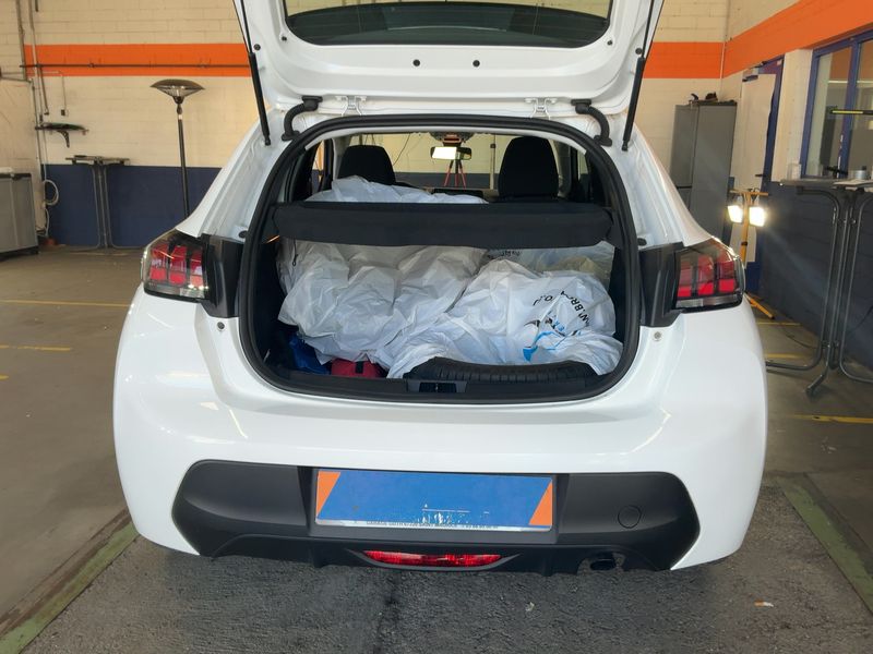 Peugeot 208 1.5 Blue-HDi Like 2022 – снимка 16