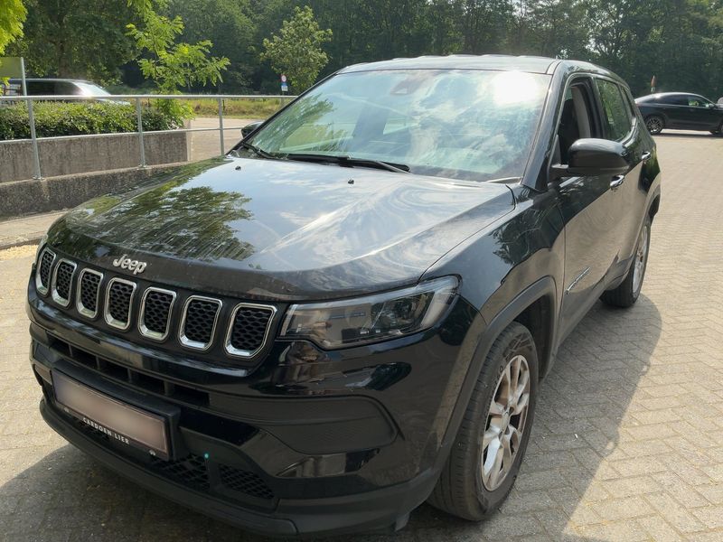 Jeep Compass 1.5 GSE T4 e-Hybrid Night Eagle FWD 2022 – снимка 1
