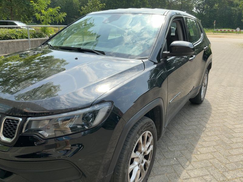 Jeep Compass 1.5 GSE T4 e-Hybrid Night Eagle FWD 2022 – снимка 2