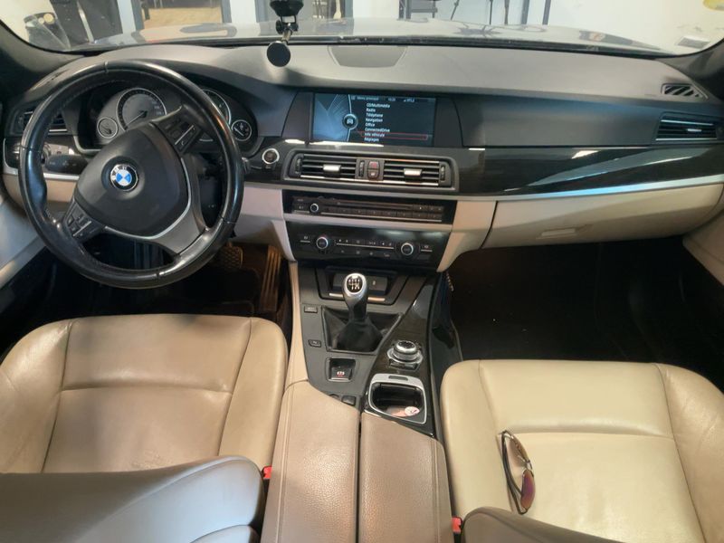 BMW 5er 520d Luxe 2011 – снимка 17