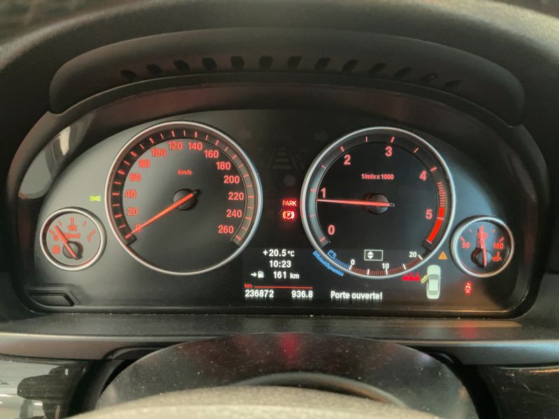 BMW 5er 520d Luxe 2011 – снимка 18
