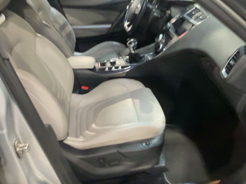 Citroen DS5 1.6 Blue-HDi SoChic 2013 – снимка 16