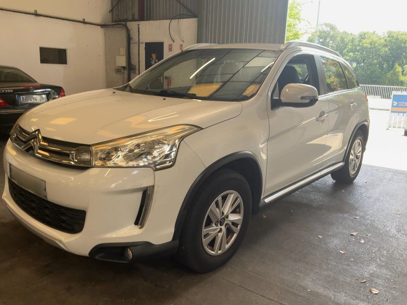 Citroen C4 Aircross 1.6 e-HDi Collection 4x2 2015 – снимка 2