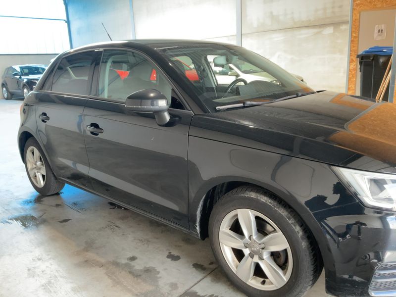 Audi A1 Sportback 1.0 TFSI 2016 – снимка 12