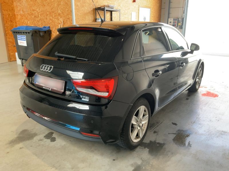 Audi A1 Sportback 1.0 TFSI 2016 – снимка 8