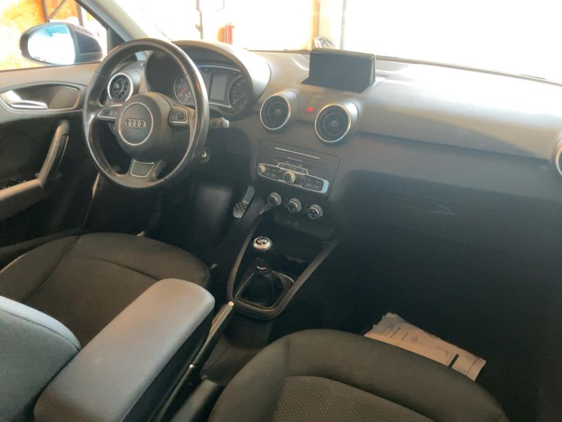 Audi A1 Sportback 1.0 TFSI 2016 – снимка 17