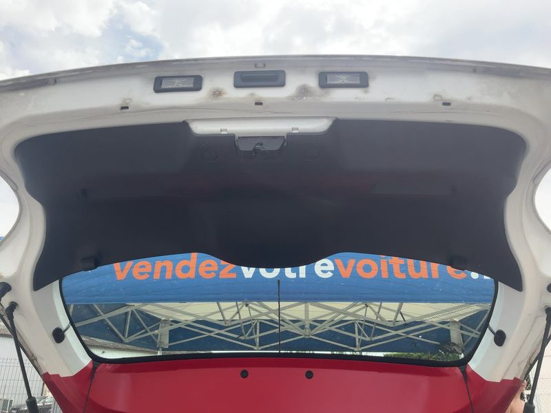 Citroen C3 1.6 Blue-HDi Feel 2017 – снимка 15