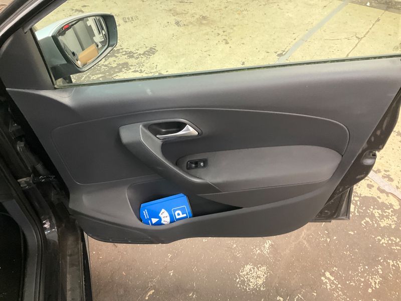 Volkswagen Polo 1.2 TSI Black Edition 2013 – снимка 27