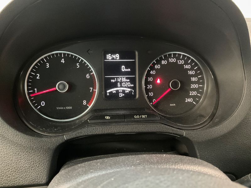Volkswagen Polo 1.2 TSI Black Edition 2013 – снимка 19
