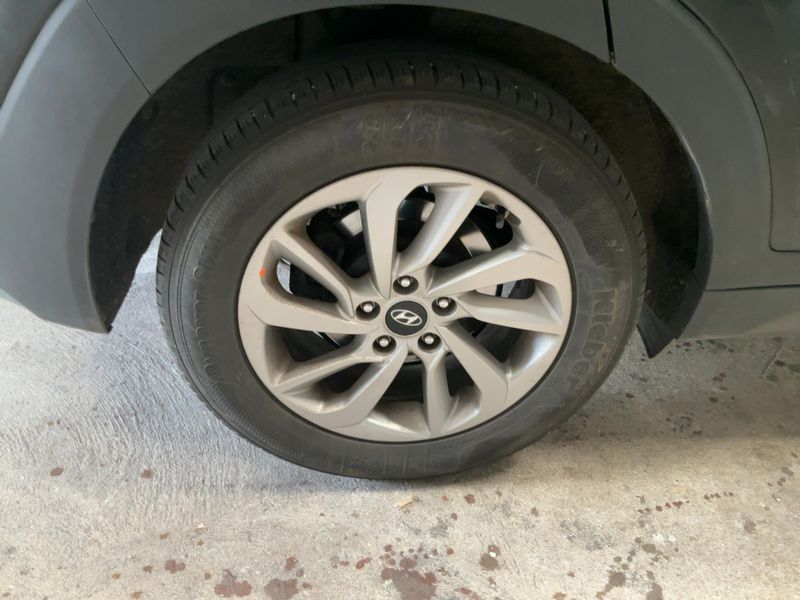 Hyundai Tucson 1.7 CRDi Tecno BlueDrive 2WD 2016 – снимка 9