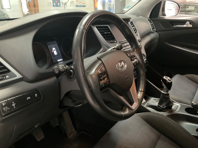 Hyundai Tucson 1.7 CRDi Tecno BlueDrive 2WD 2016 – снимка 25