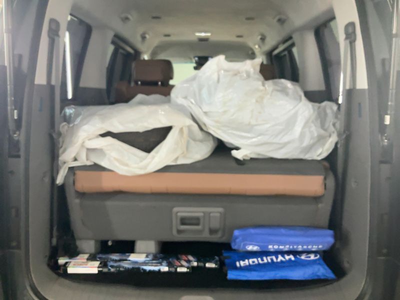 Hyundai Staria 2.2 CRDi Signature 4WD 2023 – снимка 16
