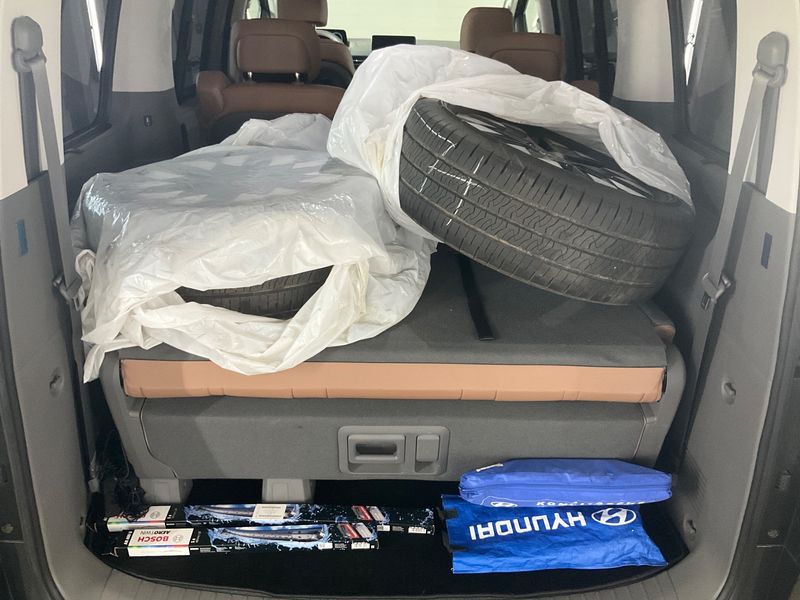 Hyundai Staria 2.2 CRDi Signature 4WD 2023 – снимка 15