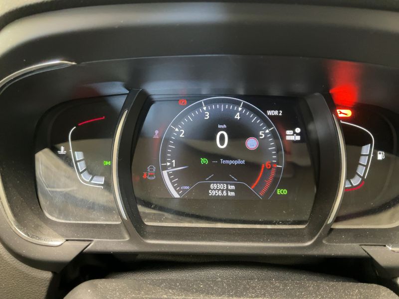 Renault Scenic 1.2 TCe Energy Experience 2017 – снимка 18