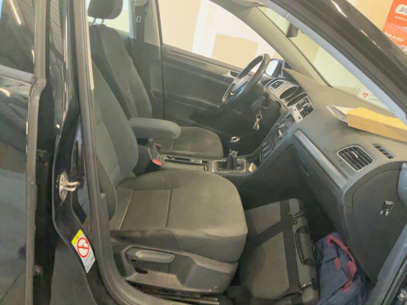 Volkswagen Golf VII 1.6 TDI Comfortline BlueMotion Tech 2013 – снимка 16