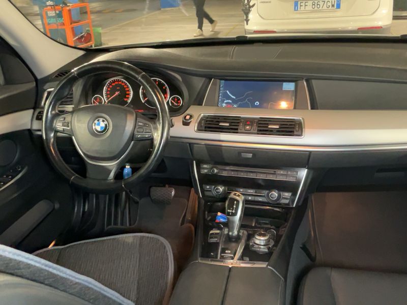 BMW 5er 530d GT 2011 – снимка 12
