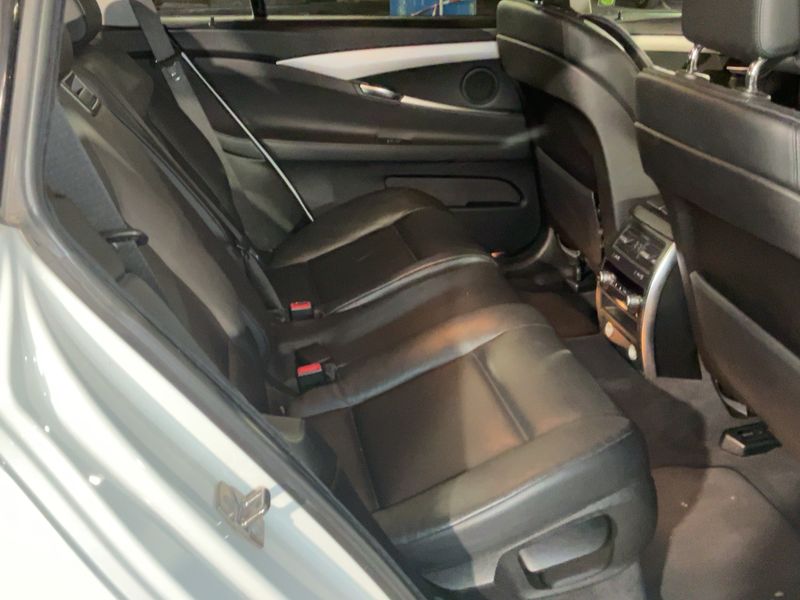BMW 5er 530d GT 2011 – снимка 14