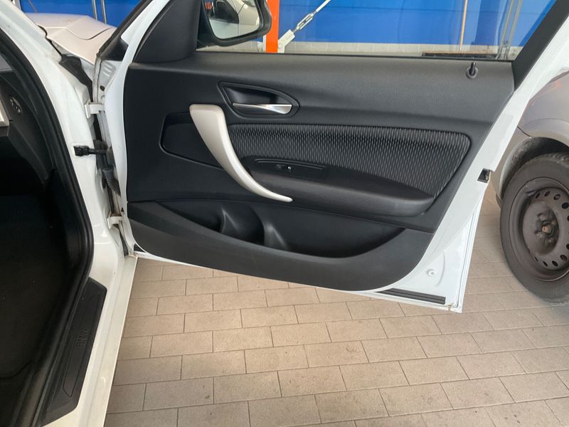 BMW 1er 116d Advantage 2015 – снимка 32