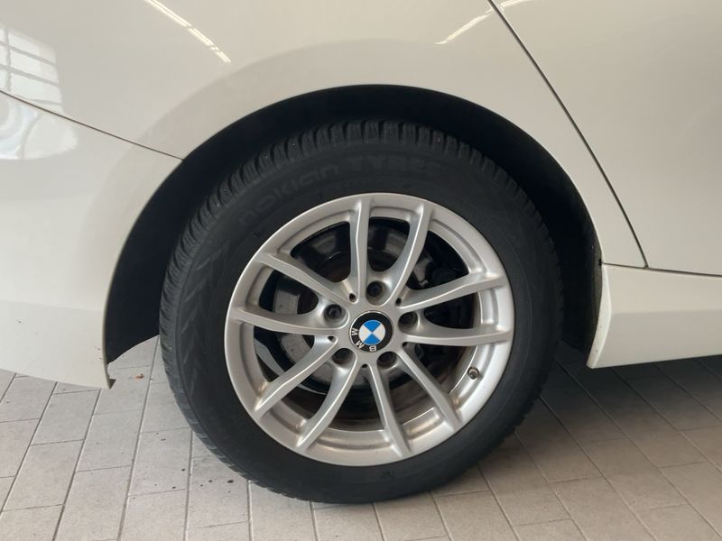 BMW 1er 116d Advantage 2015 – снимка 9