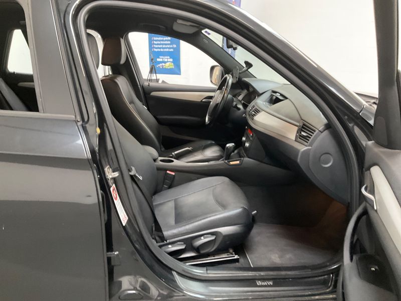 BMW X1 xDrive 25i Confort 2010 – снимка 3