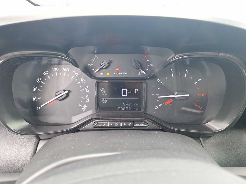 Citroen C3 Aircross 1.5 Blue-HDi Feel Pack Business 2021 – снимка 24