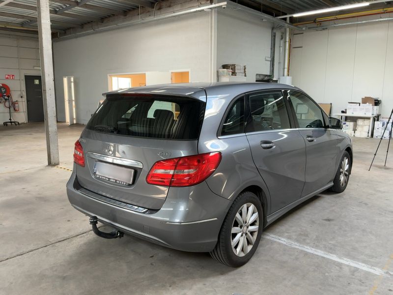 Mercedes-Benz B-Klasse B 200 CDI Standard 2012 – снимка 8