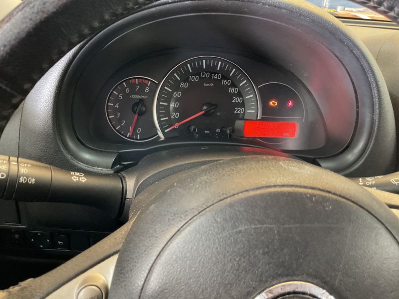 Nissan Micra 1.2 Acenta 2014 – снимка 4