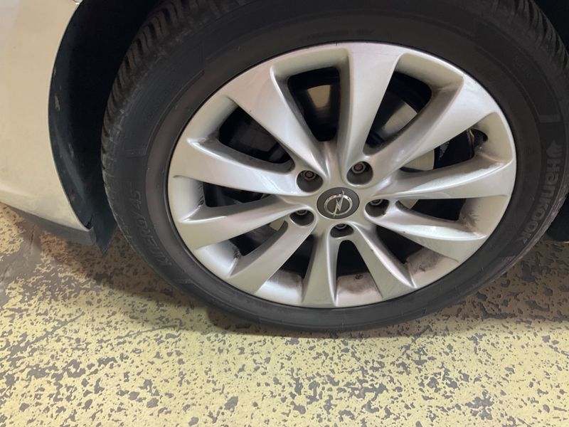 Opel Astra 2.0 CDTI Active 2013 – снимка на щета